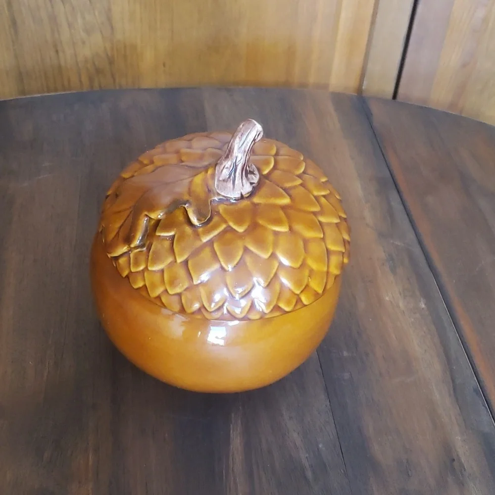 Williams Sonoma Oak & Acorn Ceramic Covered Dish Soup Tureen Bowl